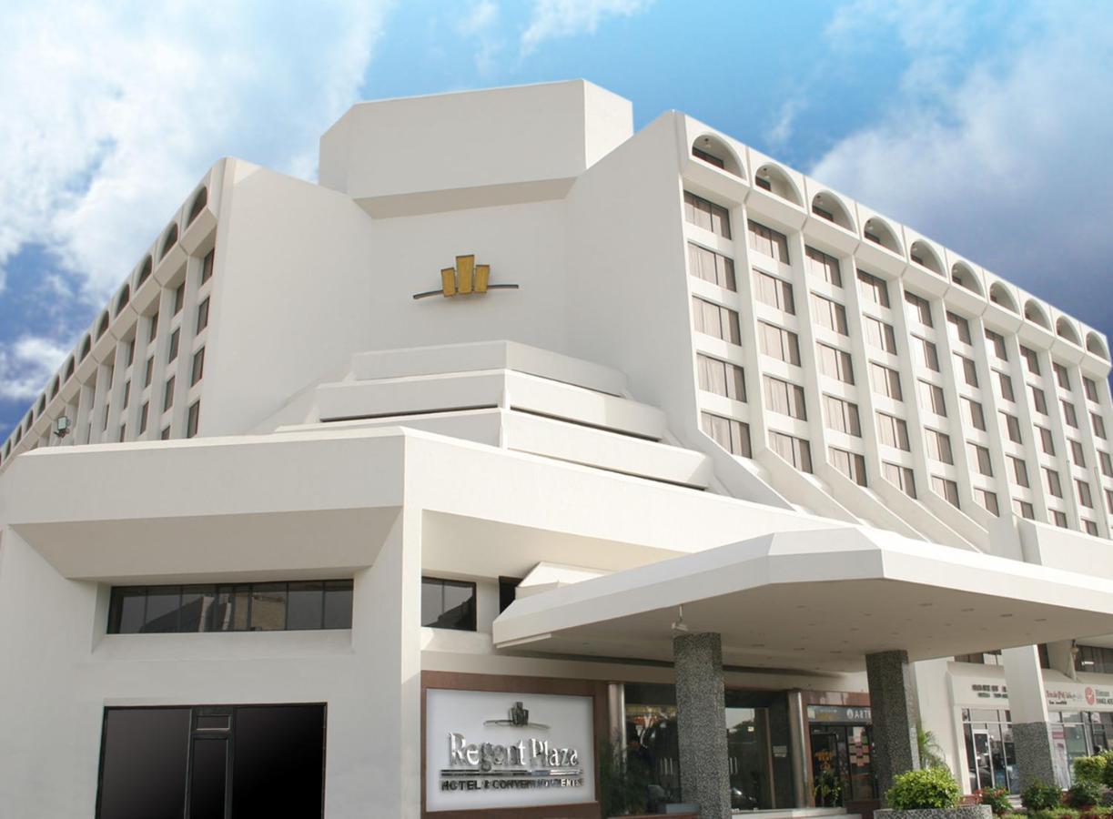 Regent Plaza Hotel & Convention Center Karachi Exterior photo